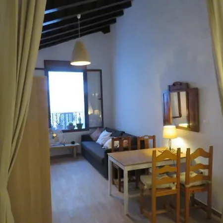 Apartamento Tranquilo En El Centro De Conil Apartment *